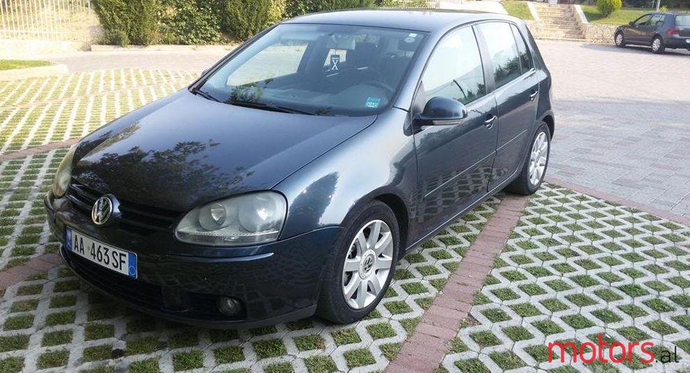 2005' Volkswagen Golf photo #1