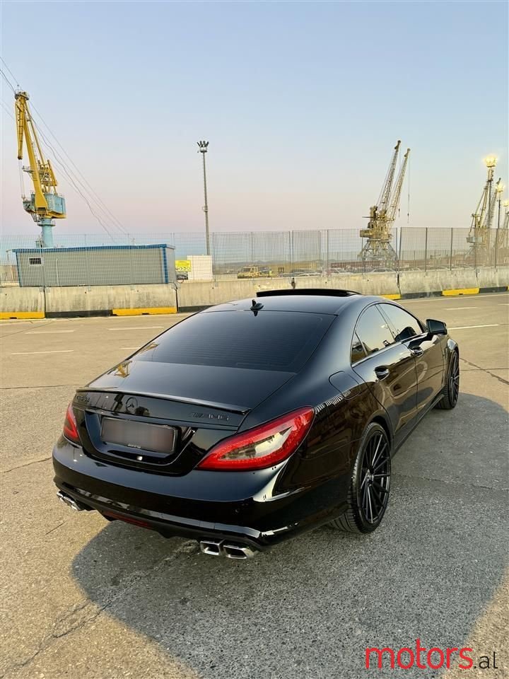 2011' Mercedes-Benz CLS 63 AMG photo #4