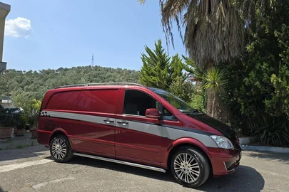 2011' Mercedes-Benz Vito
