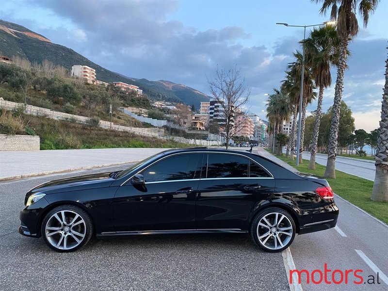 2014' Mercedes-Benz E 220 photo #1