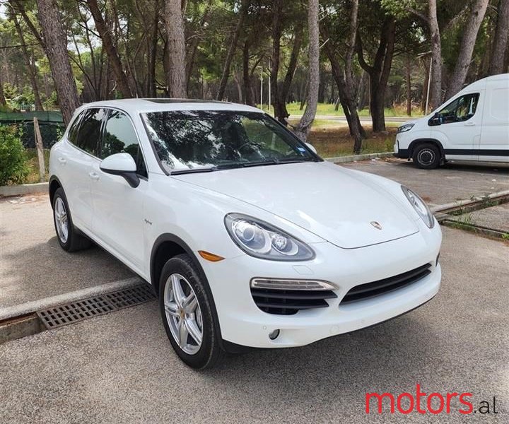 2013' Porsche Cayenne photo #6