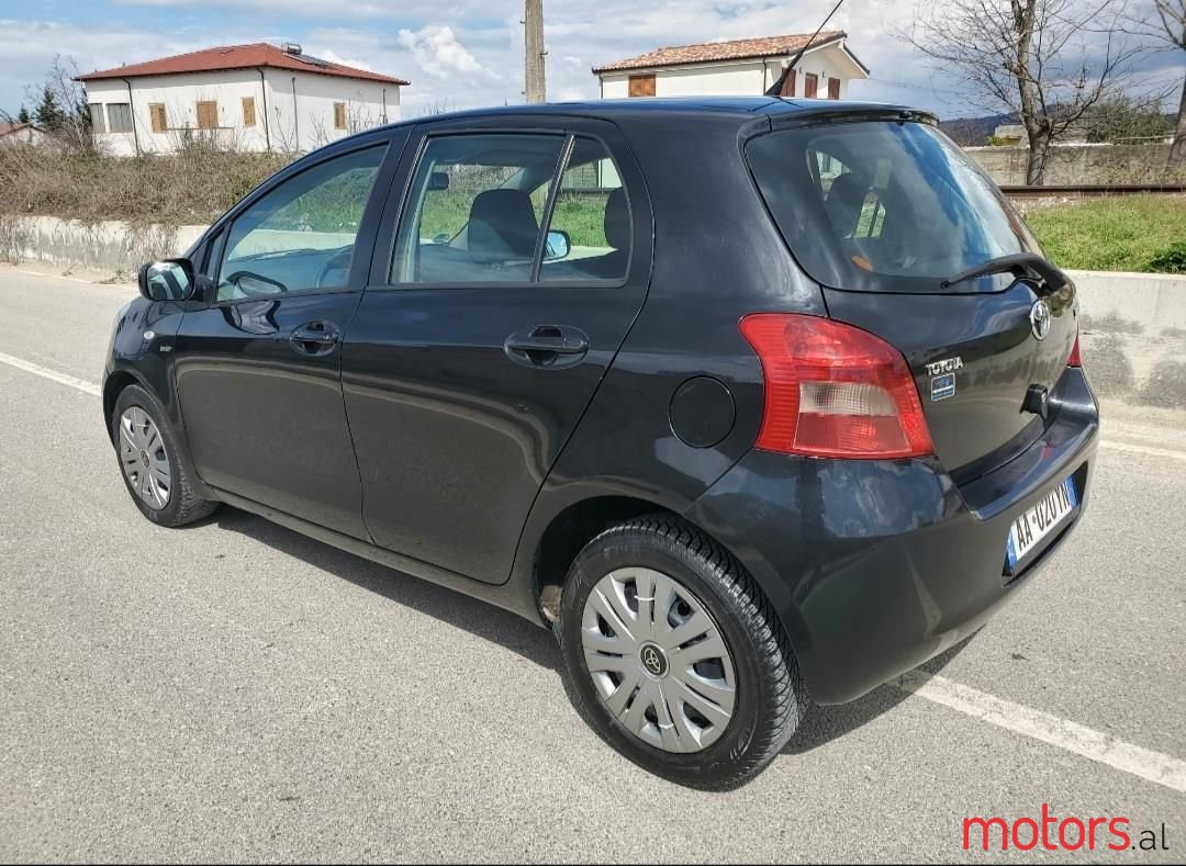 2006' Toyota Yaris photo #4