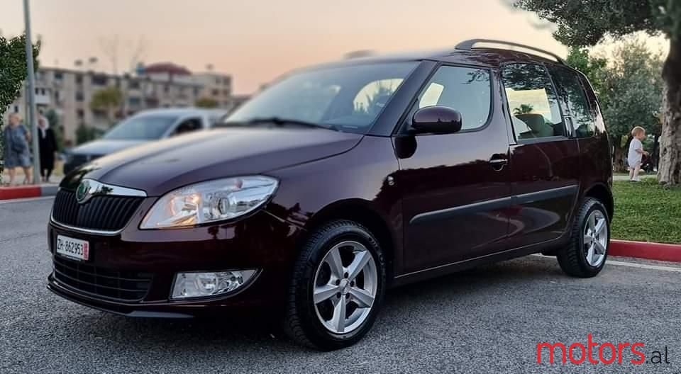 2012' Skoda Roomster photo #2