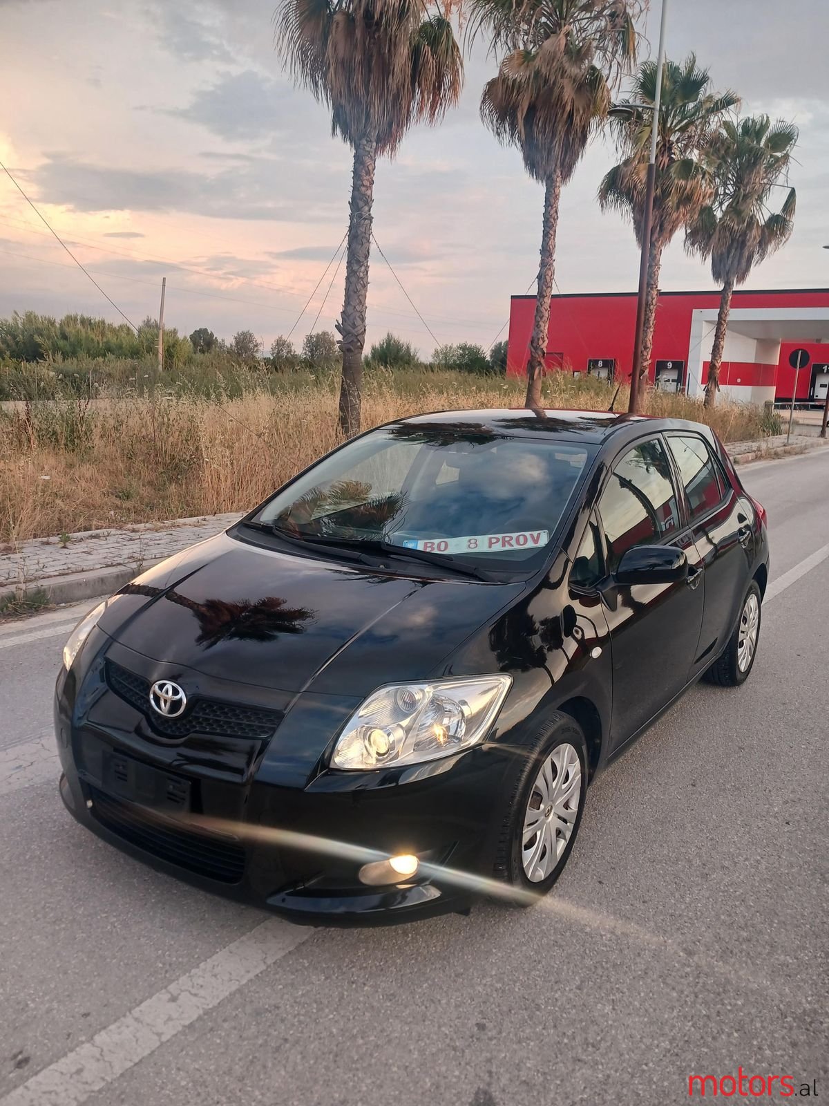 2009' Toyota Auris photo #3