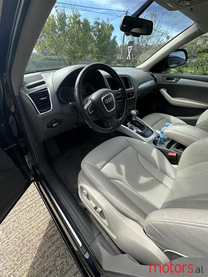 2010' Audi Q5 photo #4