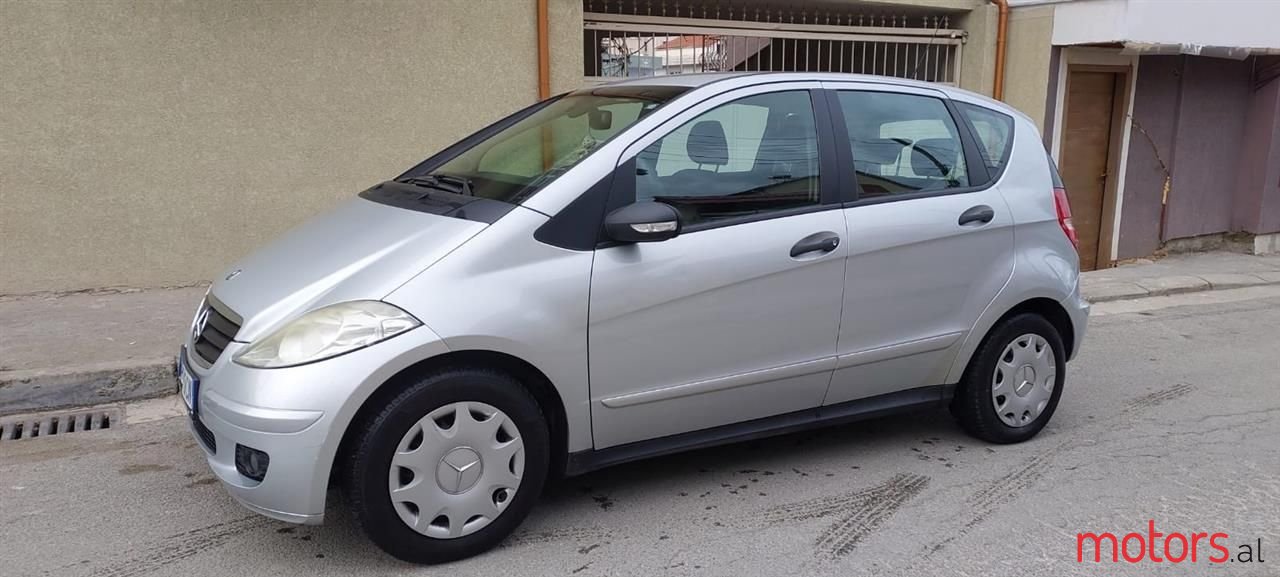 2008' Mercedes-Benz A 180 photo #1