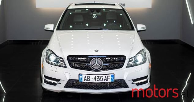 2012' Mercedes-Benz C-Class photo #2