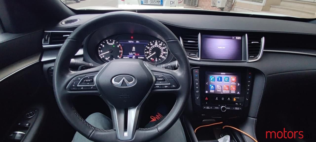 2022' Infiniti QX56 photo #5