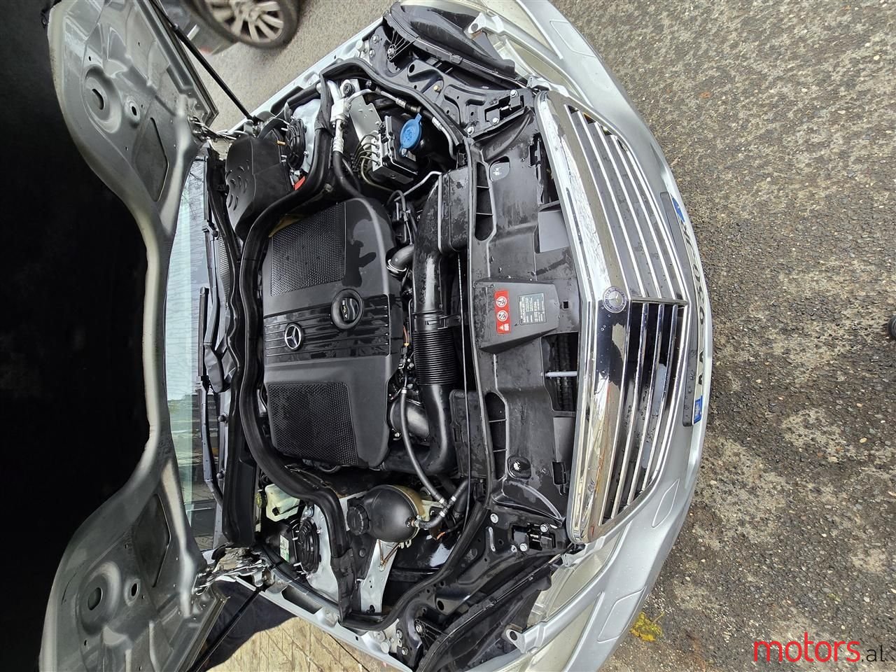 2010' Mercedes-Benz E 220 photo #5