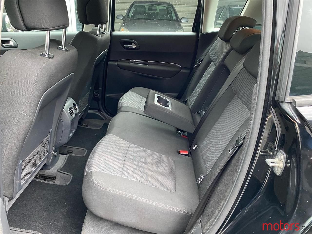 2011' Peugeot 3008 photo #6