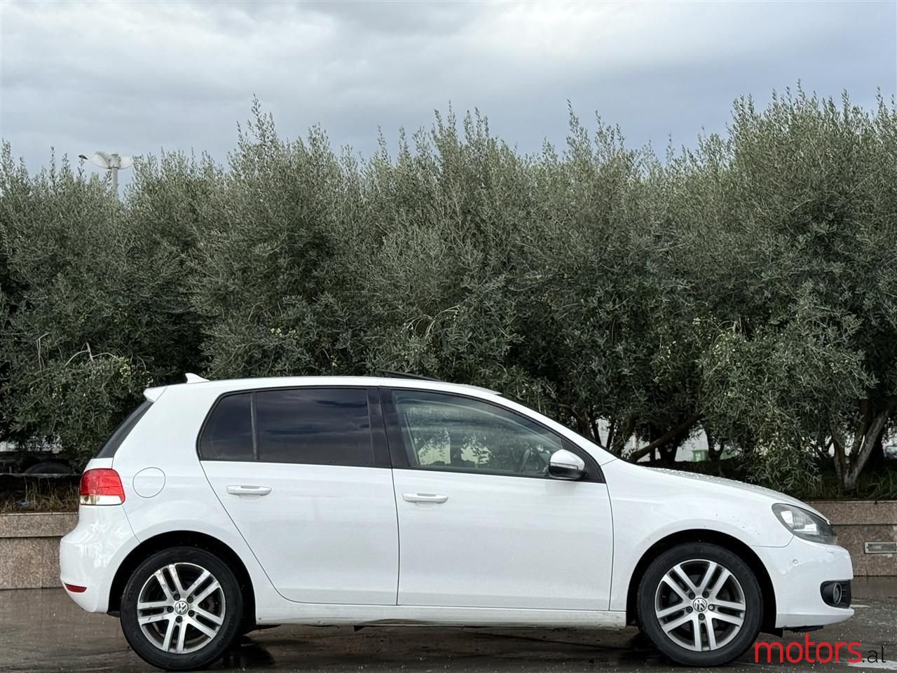 2012' Volkswagen Golf photo #6