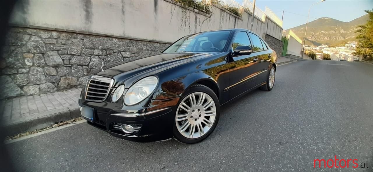 2006' Mercedes-Benz E 320 photo #3
