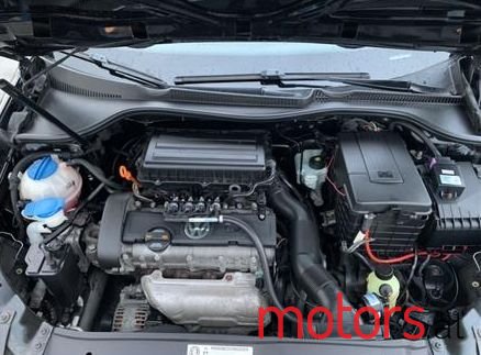 2009' Volkswagen Golf photo #5