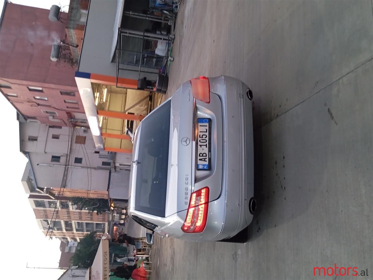 2010' Mercedes-Benz E 350 photo #4