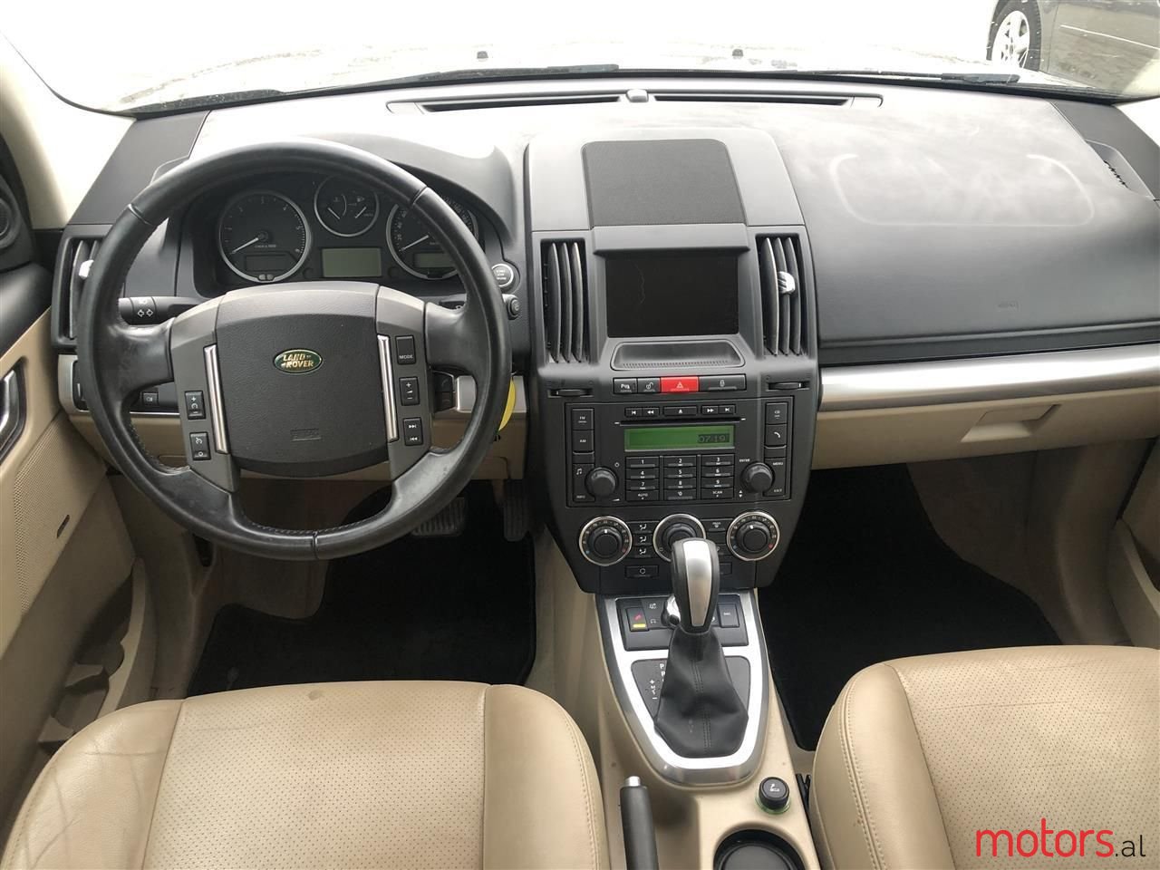 2011' Land Rover Freelander photo #5