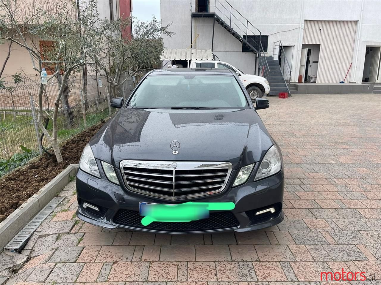 2010' Mercedes-Benz 220 photo #3