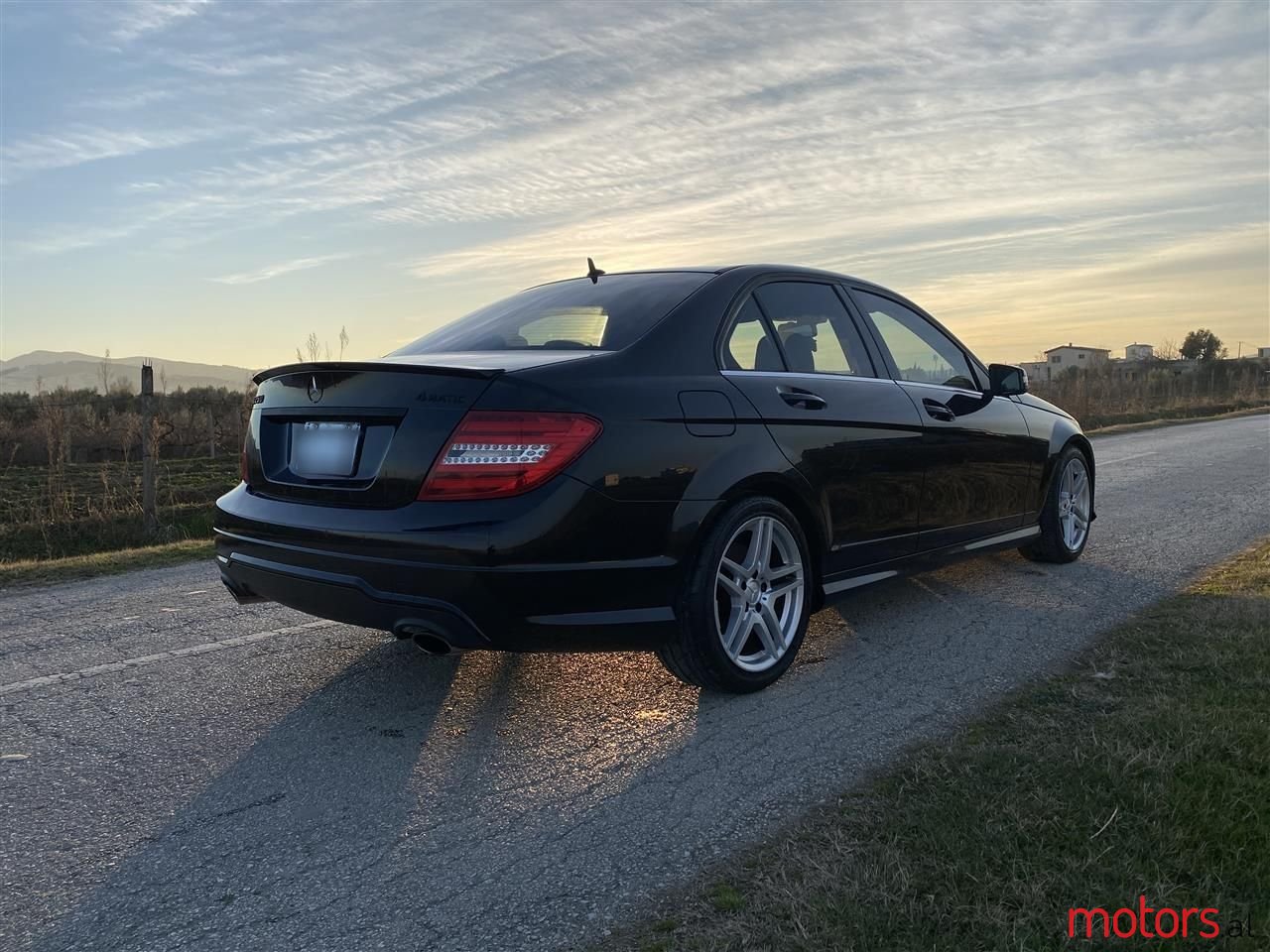 2012' Mercedes-Benz C 250 photo #3