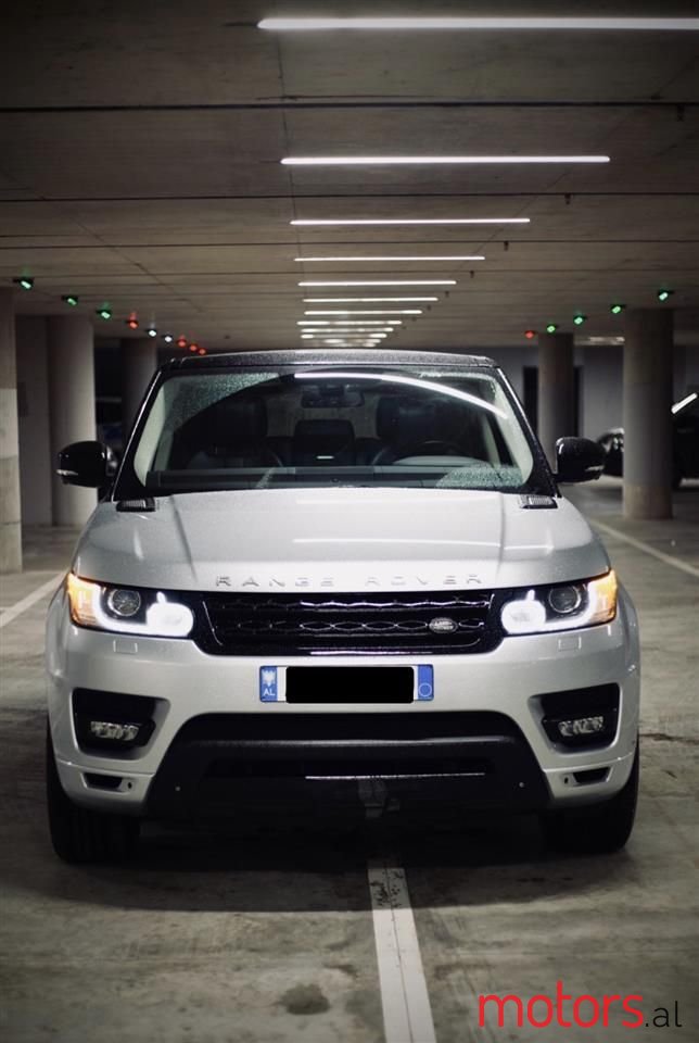 2015' Land Rover Range Rover Sport photo #2