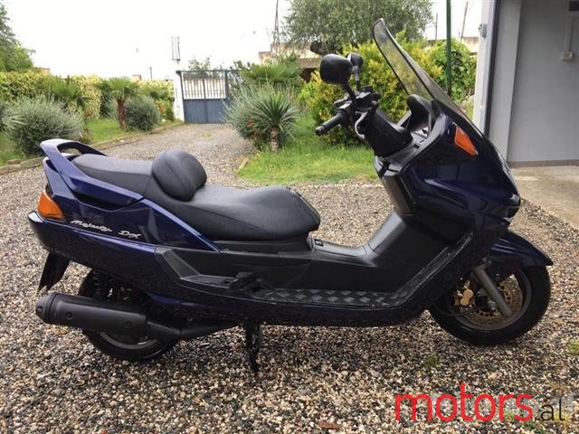 2000' Yamaha photo #1