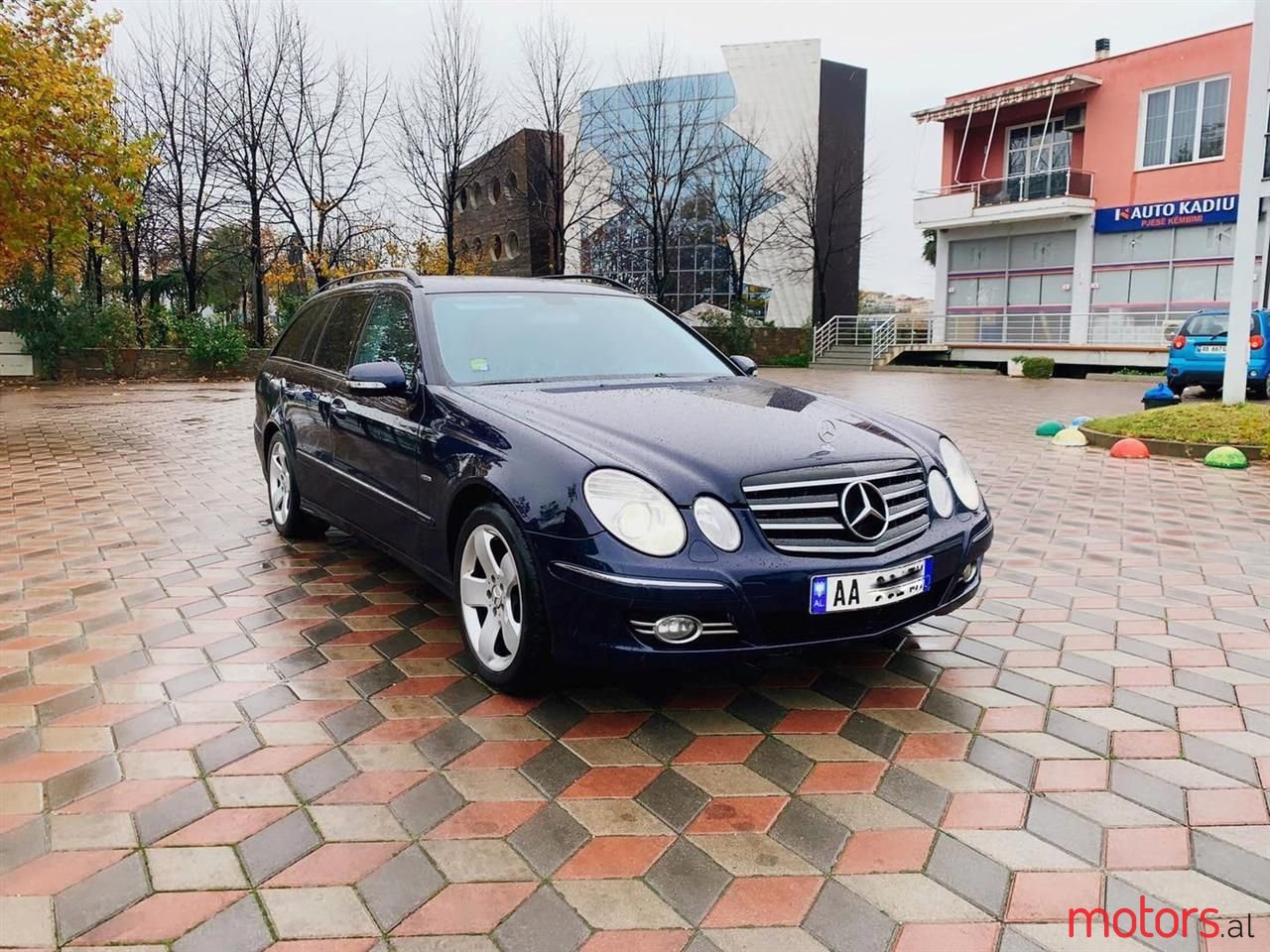 2006' Mercedes-Benz E 280 photo #2