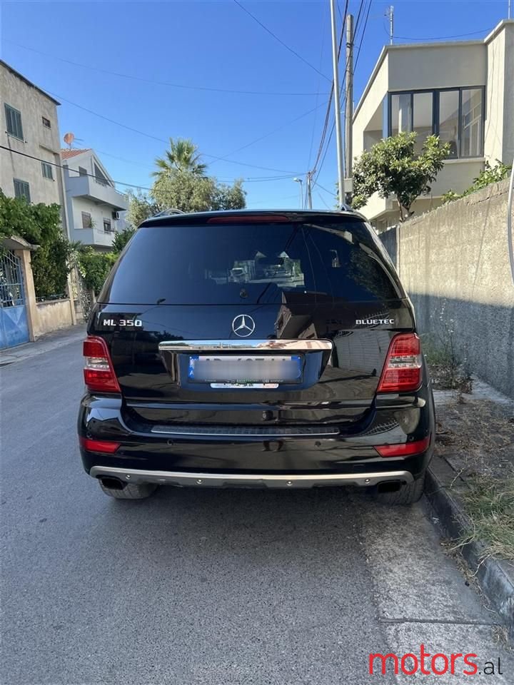 2010' Mercedes-Benz ML 350 photo #2