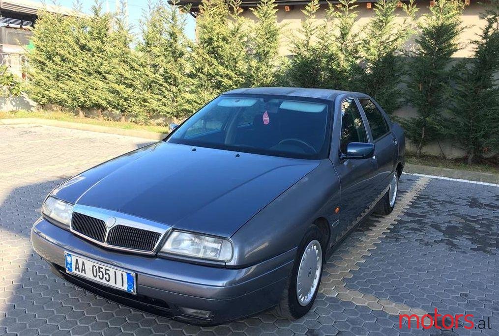 2001' Lancia Kappa photo #1