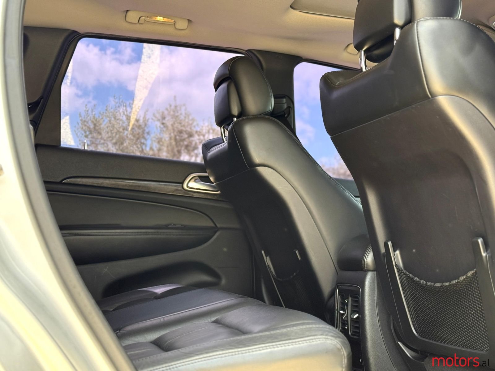 2013' Jeep Grand Cherokee photo #5