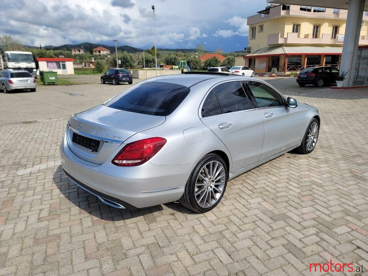 2015' Mercedes-Benz 220 photo #6