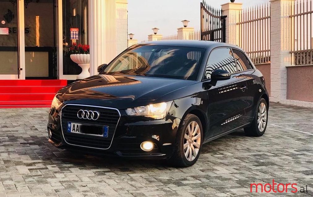 2010' Audi A1 photo #1