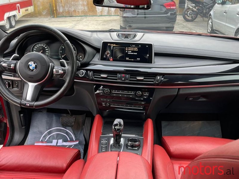 2015' BMW X6 M photo #6