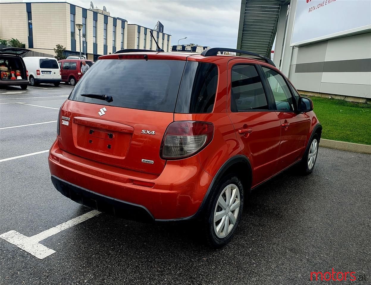 2010' Suzuki SX4 photo #2