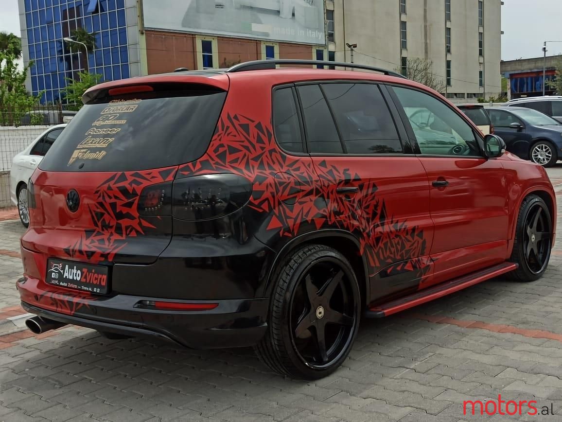 2010' Volkswagen Tiguan photo #6