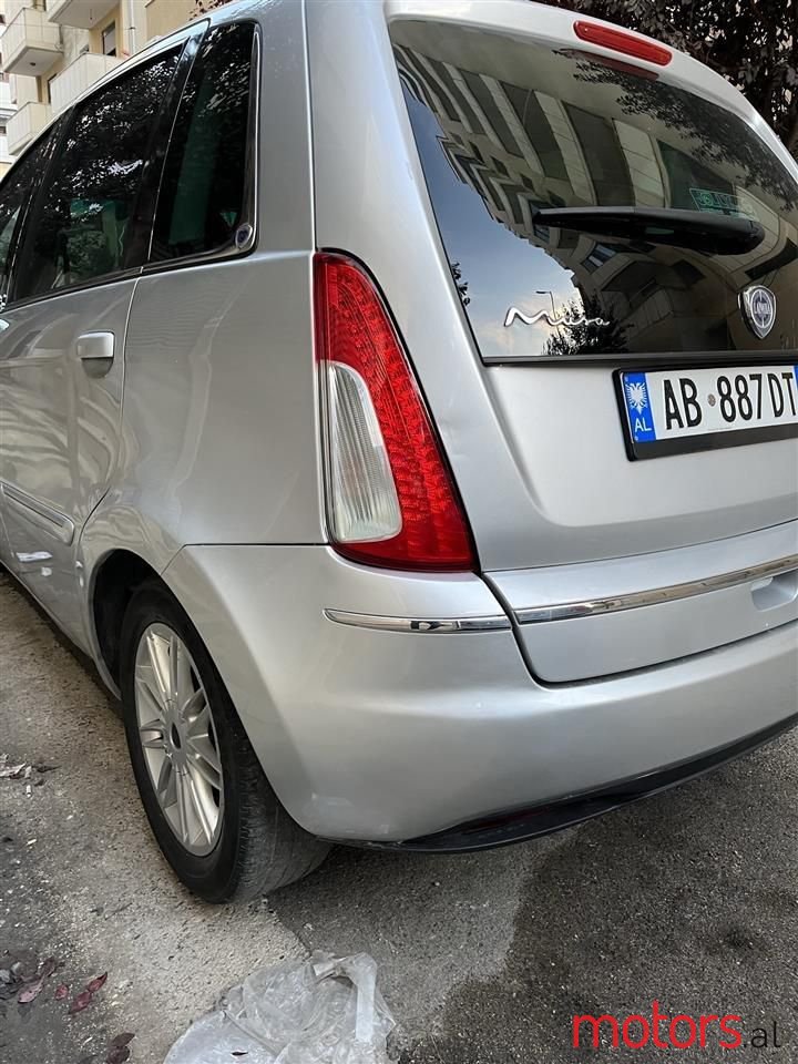 2008' Lancia Musa photo #1