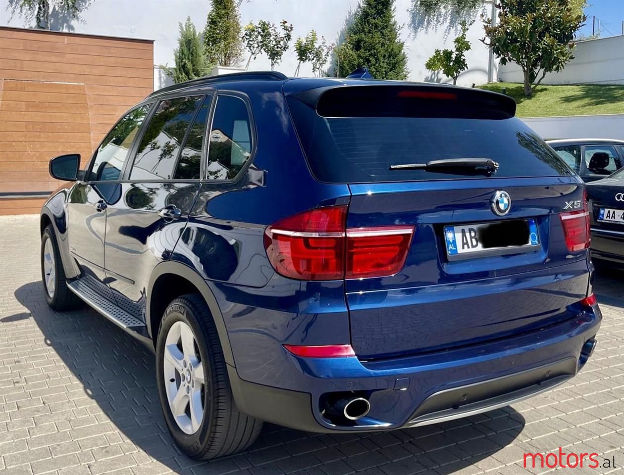 2011' BMW X5 photo #1