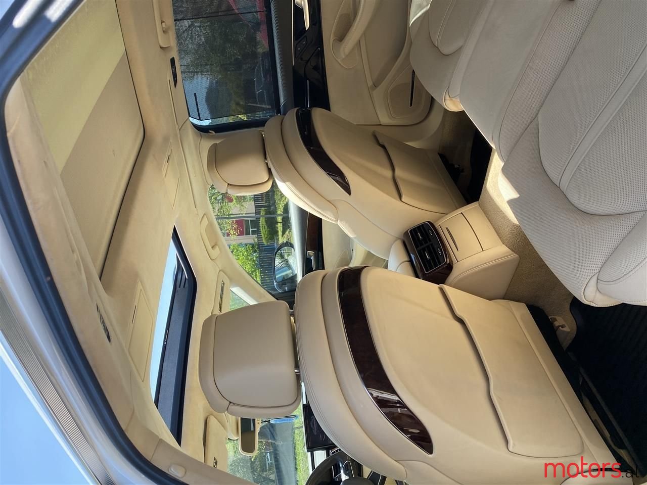 2011' Audi A8 photo #4