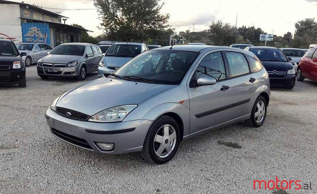 2004' Ford Focus photo #2