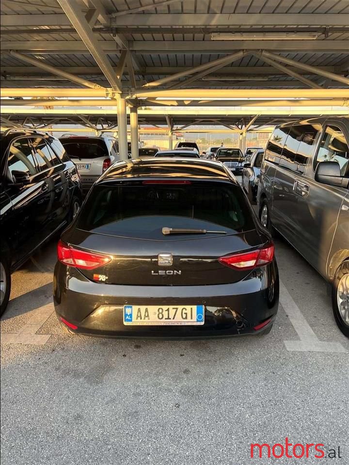 2013' SEAT Leon photo #2