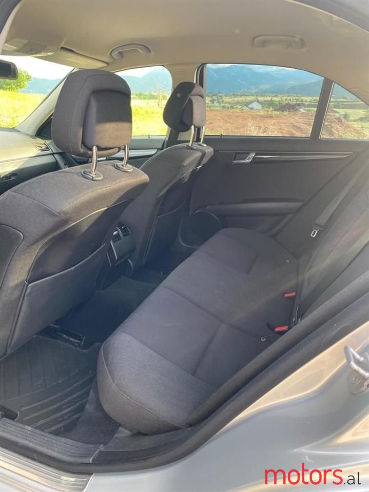 2007' Mercedes-Benz C 220 photo #3