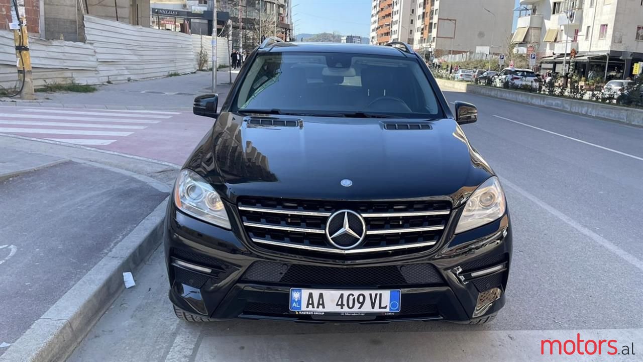 2012' Mercedes-Benz ML 350 photo #2