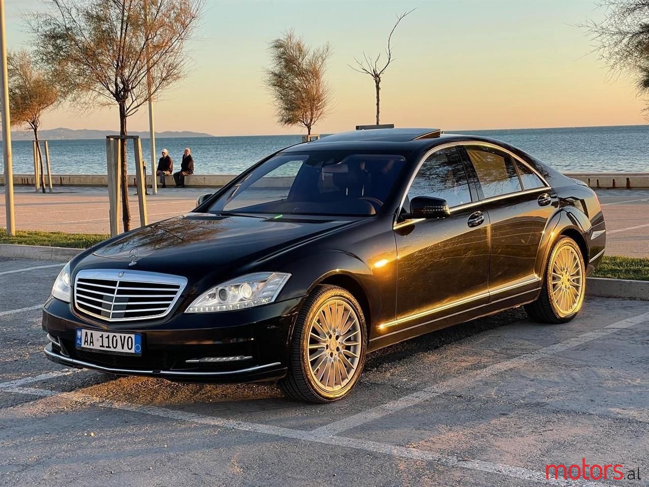 2012' Mercedes-Benz S 350 photo #1