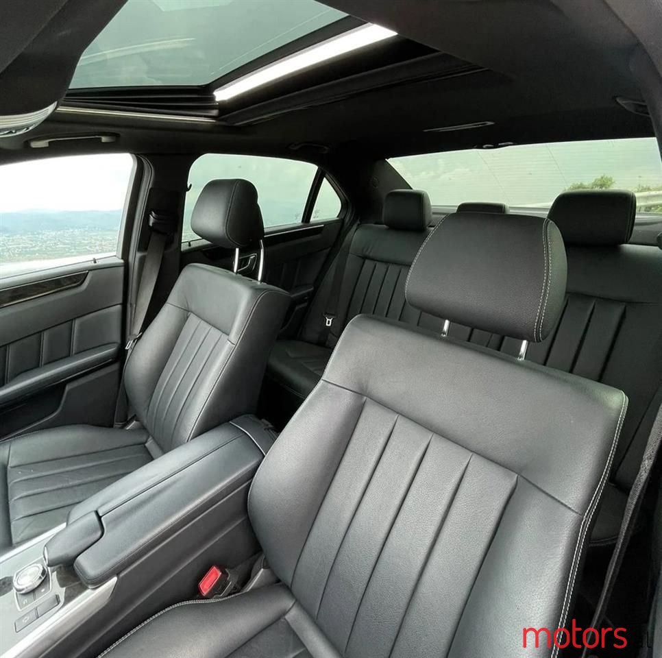 2014' Mercedes-Benz E 220 photo #2