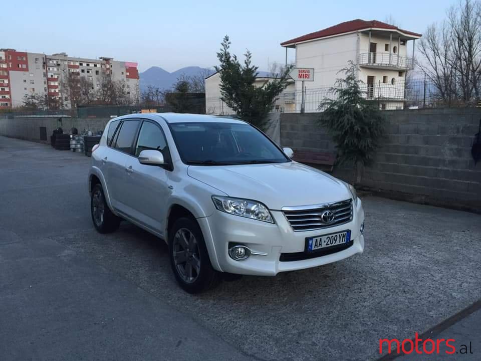 2010' Toyota RAV4 photo #2