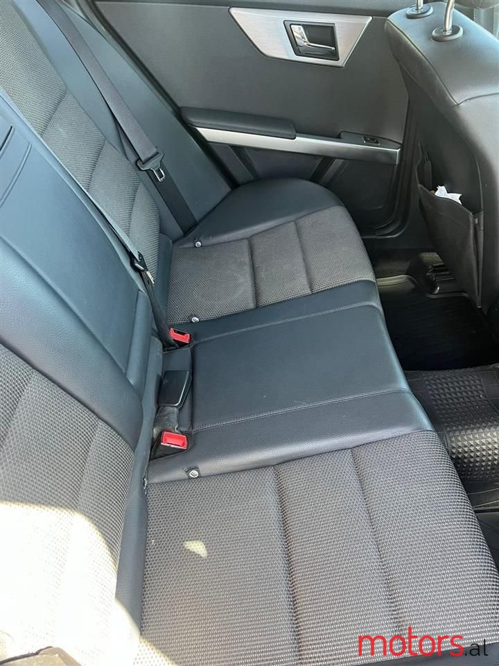 2010' Mercedes-Benz GLK 350 photo #2