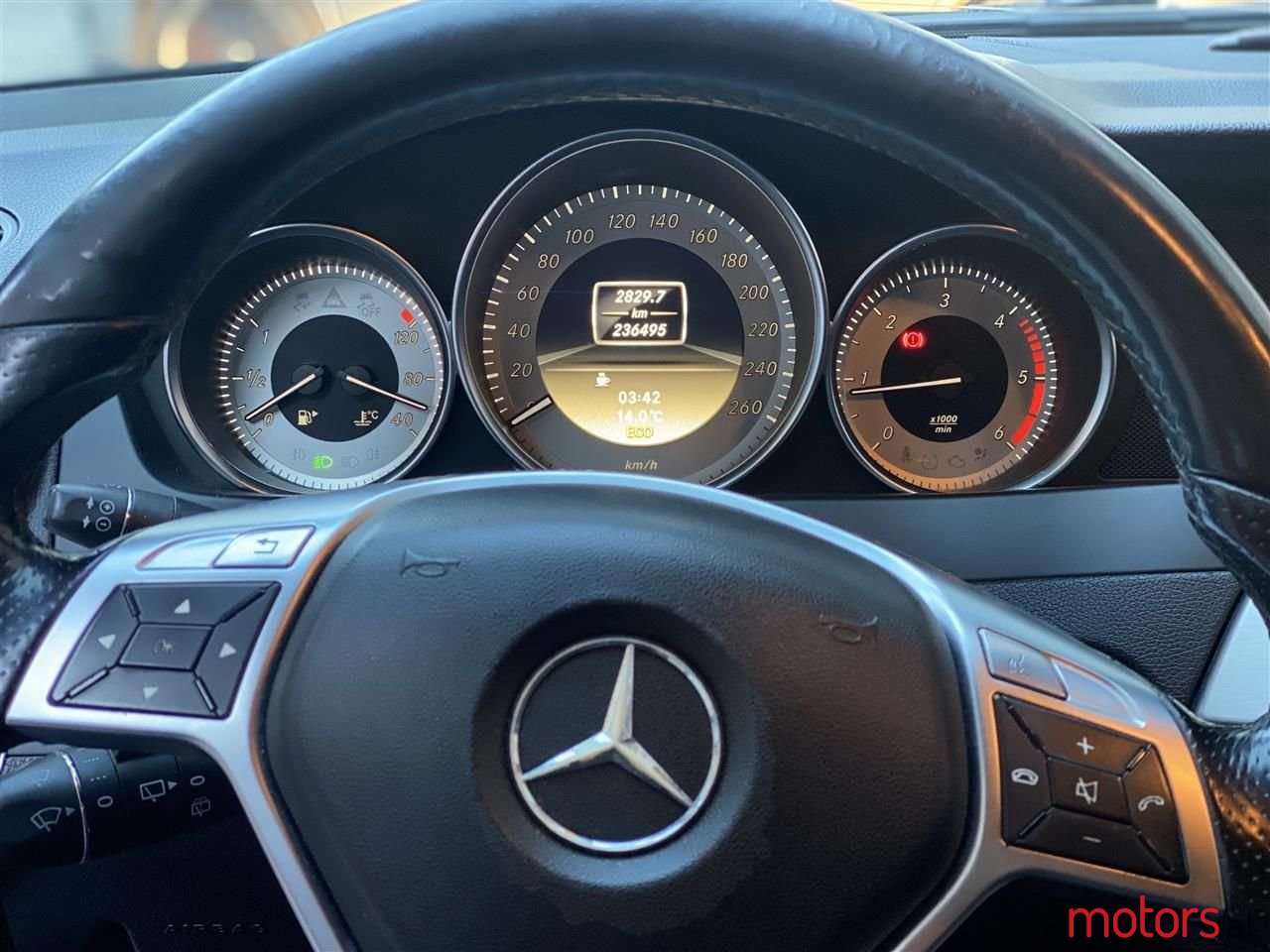 2012' Mercedes-Benz C 180 photo #2