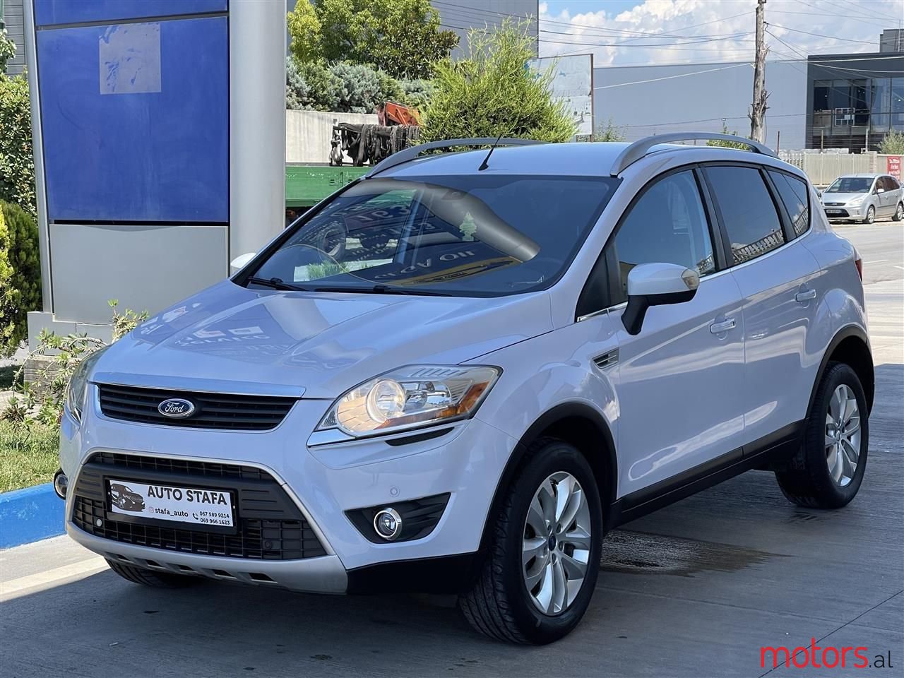 2009' Ford Kuga photo #1