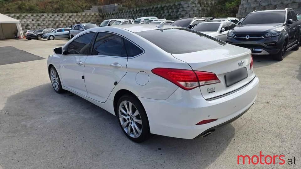 2013' Hyundai i40 photo #3