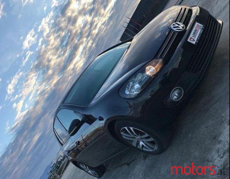 2009' Volkswagen Golf photo #1