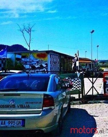 2004' Opel Vectra photo #1