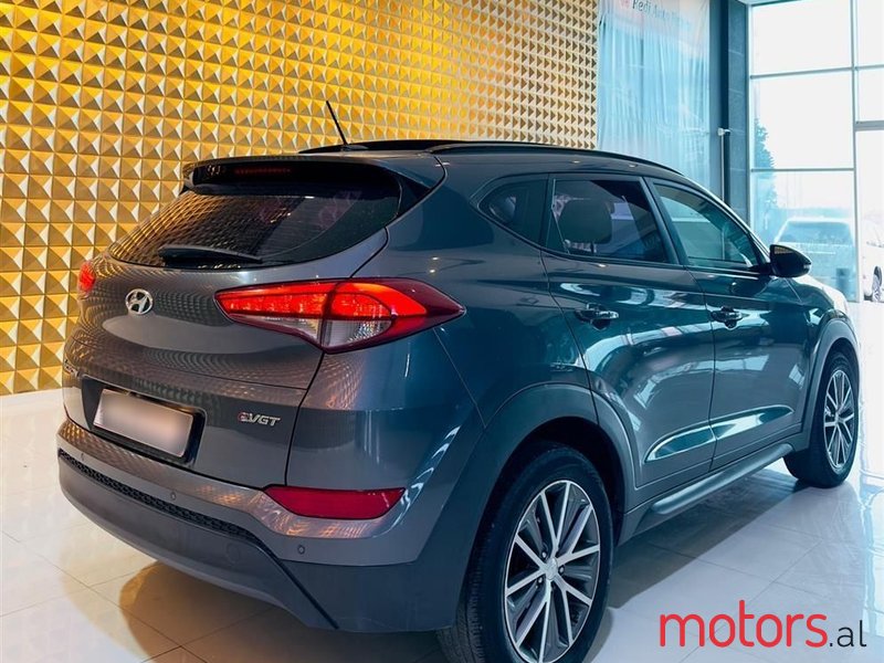 2015' Hyundai Tucson photo #6