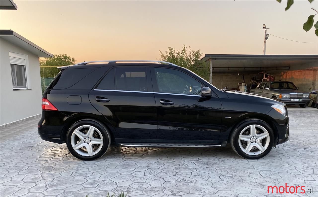 2012' Mercedes-Benz ML 350 photo #1